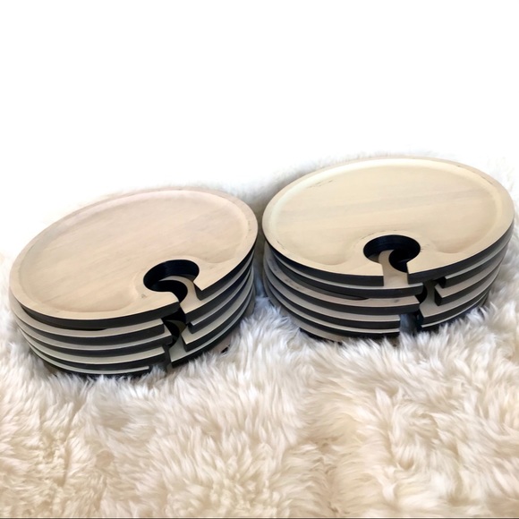 2-Tone Round Wooden Party Plates - Set of 12 - Picture 2 of 7